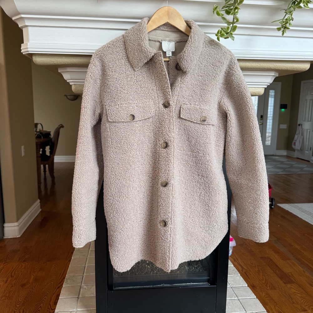 Joie Teddy Bear SHerpa Oversized Shacket Size Small - Picture 2 of 6